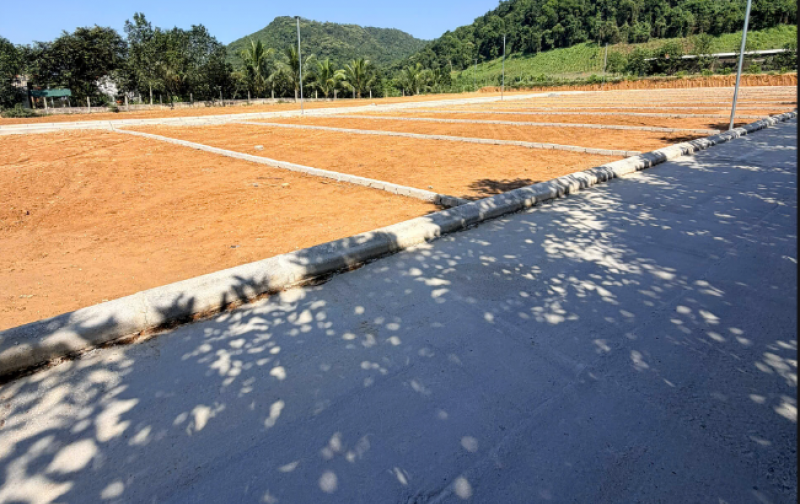 200TR LÔ ĐẤT VEN KCN ĐẸP NHƯ ĐẤT ĐẤU GIÁ